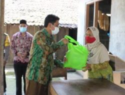Wakil Bupati Bersama Dinas sosial  Gunungkidul Berikan Support dan Bantuan kepada 7 korban hipnotis