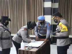 Empat Orang Pejabat Di Jajaran Polres Bantul Diserah Terimakan.