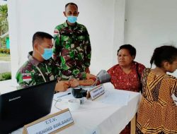 Satgas Pamtas Yonmek 403/WP Gelar Serbuan Vaksin Di Perbatasan RI-PNG.