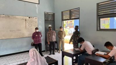 Danramil 04/Pecangaan Pantau Langsung  PTM Di Sekolah SMA Negeri 1