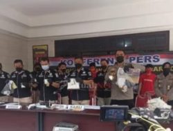Ditreskoba Polda Jateng Ringkus 5 Pengedar Berikut 900 Gram Sabu.