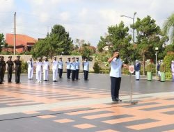 Dipimpin Gubernur AAU, Jajaran TNI Lakukan Ziarah Ke TMP Kusumanegara Jelang HUT TNI ke 76.