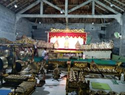 Desa Budaya Sukoreno Gelar Pagelaran Wayang Kulit.