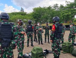 Tim Kodam IX/Udayana Periksa Kesiapan Pasukan Satgas RI-RDTL Yonif 743/PSY