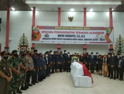 Dandim Palangka Raya Hadiri Upacara Pelepasan Jenazah Anggota DPRD