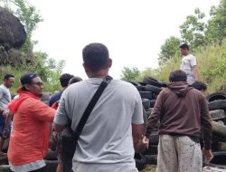 Tebing Bukit Bego, Dipasangi Ribuan Ban Bekas.