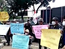 Empat Tututan Kualisi Wartawan Indonesia Bersatoe Dalam Aksi Intelektualnya Hari Ini