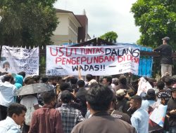 Massa Aksi Aliansi Solidaritas Untuk Wadas Kembali Datangi Kantor BBWS-SO.