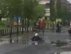 Video Viral, Diduga Pelaku Begal Tak Berdaya Diterjang Timah Panas Polisi.