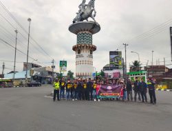 Ramadhan Penuh Berkah Paguyuban Jogja Express Berbagi Takjil