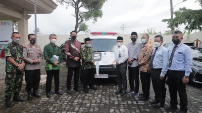 Hadiri Penyerahan Ambulan, Wakil Bupati harap masyarakat mendapatkan manfaat