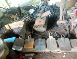 Harapkan Pendampingan Pemerintah Untuk Lebih Maju dan Berkembang, Ini Harapan Pengrajin Pande Besi