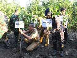 Lanal Yogyakarta Turut Serta Dalam Acara Puncak Penanaman Mangrove Nasional di Pantai Samas Bantul