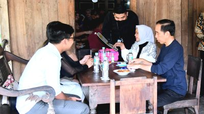 Akhir Pekan, Presiden Jokowi dan Ibu Iriana Kunjungi Warung Kopi Klotok