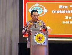 Kapolri Serukan Polri Siap Jadi Organisasi Modern Yang Tidak Anti Kritik Dalam Acara Kompolnas Award