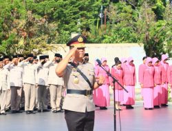Polda DIY Lakukan Tradisi Ziarah Rombongan di TMP Kusumanegara Yogyakarta dan Tabur Bunga di Laut Sambut Hari Bhayangkara Ke-77