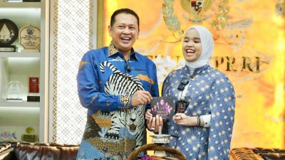 Ketua MPR RI Bamsoet Duet Nyanyikan Lagu ‘My Way’ Bersama Putri Ariani