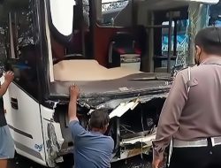 Rem Blong, Bus Seruduk 7 Kendaraan di Lampu Merah Wojo, Banguntapan Bantul
