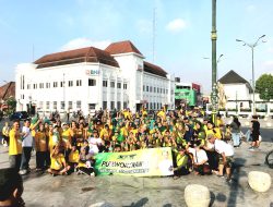 Ratusan Warga Kampung Purwokinanti Pakualaman Ikuti Jalan Sehat Bersama