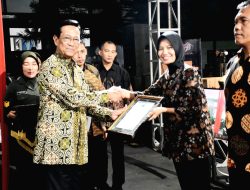 Meriahkan HUT Ke-78 TNI, Korem 072/Pamungkas Gelar Pertunjukan Wayang Kulit