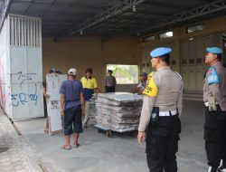 Kedatangan 4.300 Kotak Suara Pemilu 2024 di Bantul Dikawal Polisi