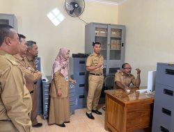 Bupati Gunungkidul Serahkan Perlengkapan Ruang Arsip Kepada Kalurahan Jepitu