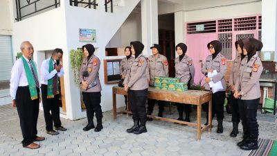 Polwan Polres Bantul Laksanakan Kegiatan Minggu Kasih di GKJ Bopkri