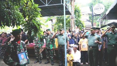 Danrem 072/Pamungkas Takziah ke Rumah Duka Almarhum Praka Dyan Ramdhan Pradipta