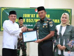 Jum’at Berkah Rutin, Korem 052/Wijayakrama Terus Berbagi