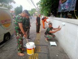 Peringati HUT Kodam Jaya Ke-74 Koramil 04/Pulogadung Karya Bakti Bersihkan Makam Pangeran Jayakarta