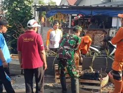 Babinsa Koramil 08/Johar Baru Melaksanakan Karya Bakti Bersama Anggota PPSU Dan Warga Binaan