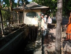 Babinsa 07/Kemayoran Dan Anggota PPSU Melaksanakan Kerja Bakti Bersama.