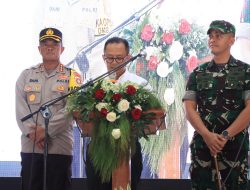 Sinergitas 3 Pilar Kerukunan Beragama, Kapolres dan Forkopimda Kunjungi Ibadah Natal Gereja Batak Karo di Jatiasih
