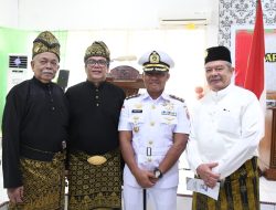 Komandan Lanal TBA Hadiri Rapat Paripurna dan Prosesi Kesultanan Hari Jadi Kota Tanjungbalai Ke-403