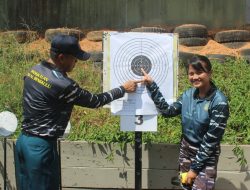 Kowal Lanal Bengkulu Laksanakan Menembak Pistol di Lapangan Tembak Indoor Lanal Bengkulu