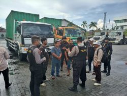 Brimob Kaltim Kawal Logistik Surat Suara Pemilu 2024 Menuju Gudang Logistik KPU Provinsi Kaltim