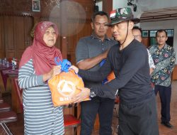Korban Terdampak Puting Beliung Dapatkan Bantuan Logistik dari Bupati Sunaryanta