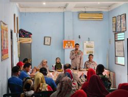Wakasat Binmas Polres Metro Jakarta Timur AKP Heru Sugiarto, SH, MH.Laksanakan Jumat Curhat Di Kelurahan Cibubur