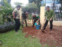 Wujudkan Lingkungan Asri Dan Nyaman Koramil 03/Senen Melaksanakan Penanaman Pohon