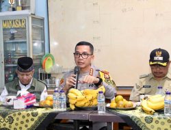 Kapolres Metro Jakarta Timur pengecekan pos satkamling dalam rangka Cooling system menghadapi Pemilu 2024