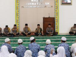 Polres Metro Jakarta Timur gelar yasinan dan tahlil serta santuni anak yatim piatu