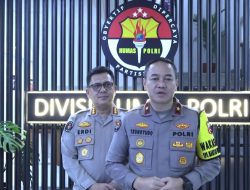 Kapolri Jendral Listyo Sigit Prabowo menghadiri perayaan dan ibadah Natal 2023