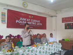 Jum’at curhat, Kasat Binmas ajak warga RW 05 Kayu Manis jangan mudah terprovokasi hoax jelang Pemilu 2024