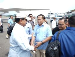 Kampanye Di Bandung, Prabowo Disambut Brigjen Pol (Purn) Budi Setiawan
