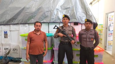 Polres Gresik Pastikan Keamanan Logistik Pemilu di Gudang KPU