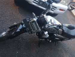 Naas, Tangan Kiri Pengendara RX King Terlindas Truk Tangki
