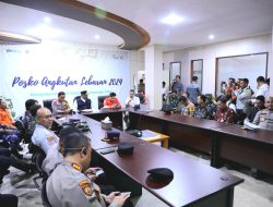 Pastikan Perjalanan Laut Aman, Pj Gubernur Safrizal Datangi Pelabuhan Tanjung Kalian