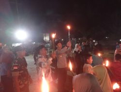 Kapolsek Sekayam Buka Giat Pawai Obor Dalam Rangka Idul Adha 1445 H