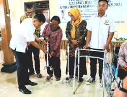 Dinsos PPPA Gunungkidul Salurkan Bantuan Sosial Berupa Alat Bantu bagi Penyandang Disabilitas