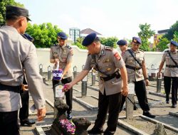 Sambut HUT Brimob Polri ke-79, Satbrimob Polda DIY Gelar Ziarah Makam Pahlawan dan Bakti Kesehatan